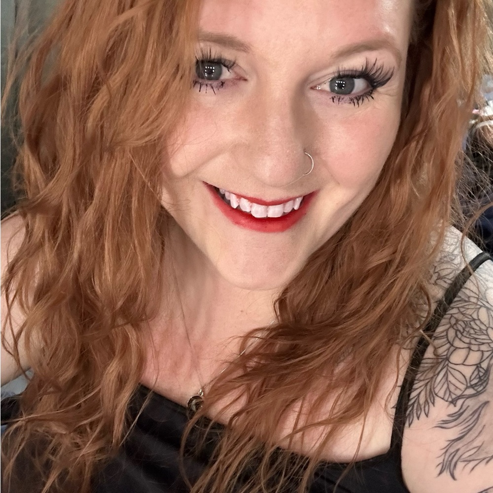 Meet your Posher, Kayla